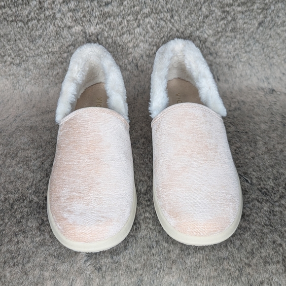 Vionic Clare Faux Fur Slipper Blush Pink Women's 8 - Picture 3 of 11
